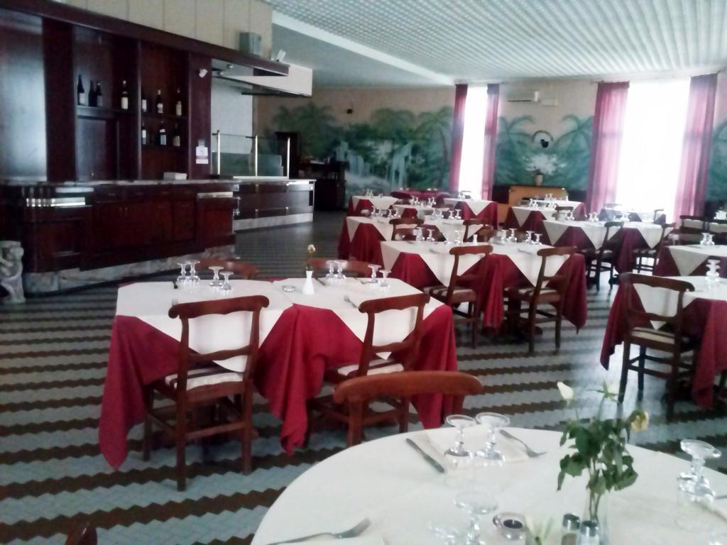 Hotel Cascata Pozzolo Formigaro Dış mekan fotoğraf