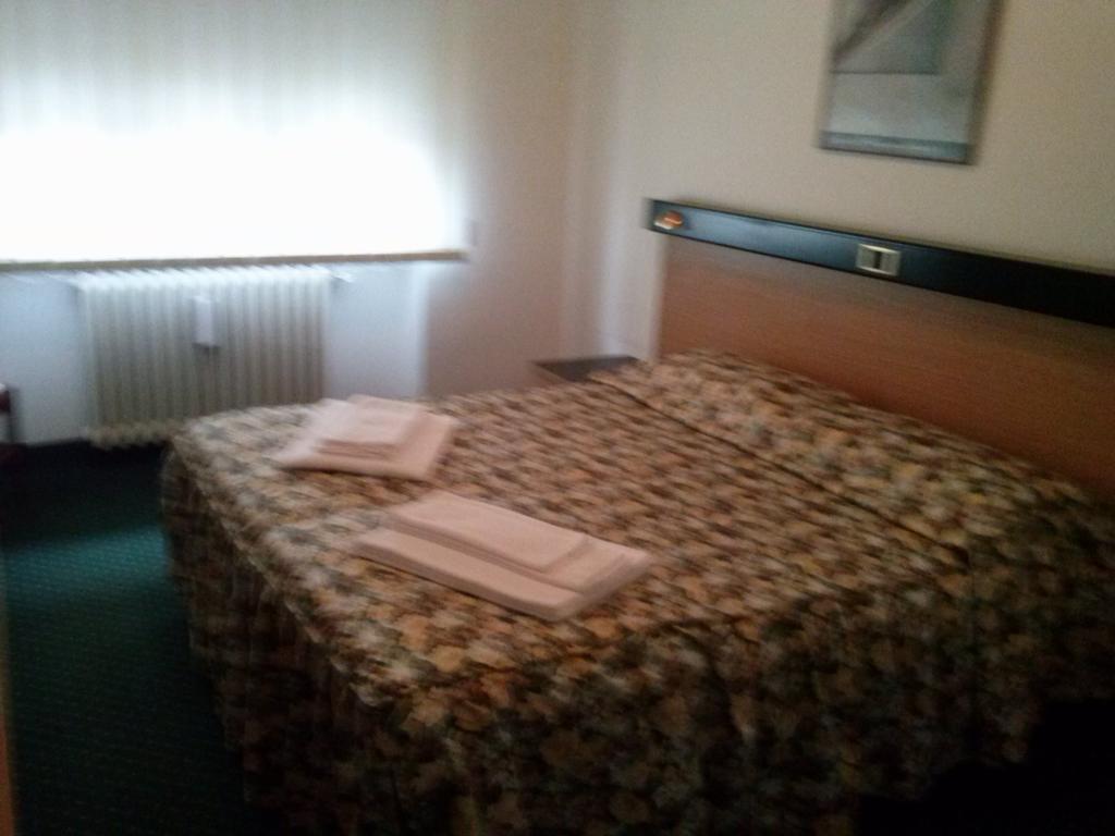 Hotel Cascata Pozzolo Formigaro Dış mekan fotoğraf